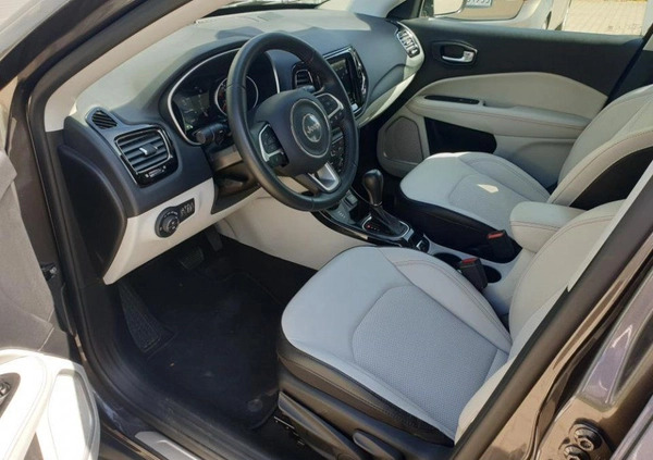 Jeep Compass cena 109900 przebieg: 76827, rok produkcji 2019 z Warszawa małe 352